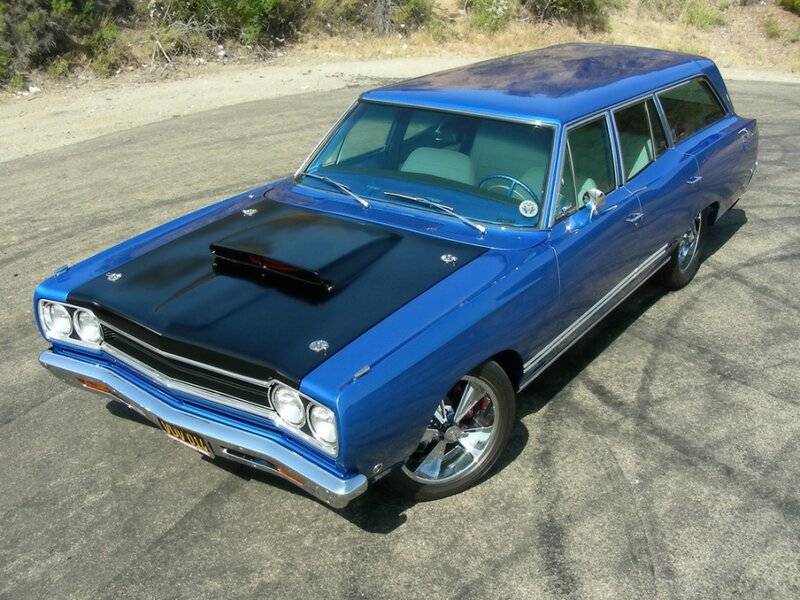 1968-gtx-440-six-pack-wagon-5.jpg