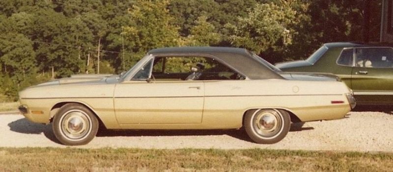 1970 340 Dodge Dart side.jpg