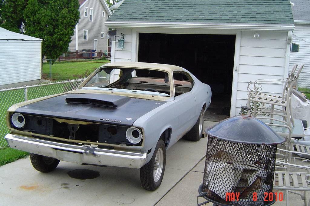 1970 DUSTER 2010 003.jpg