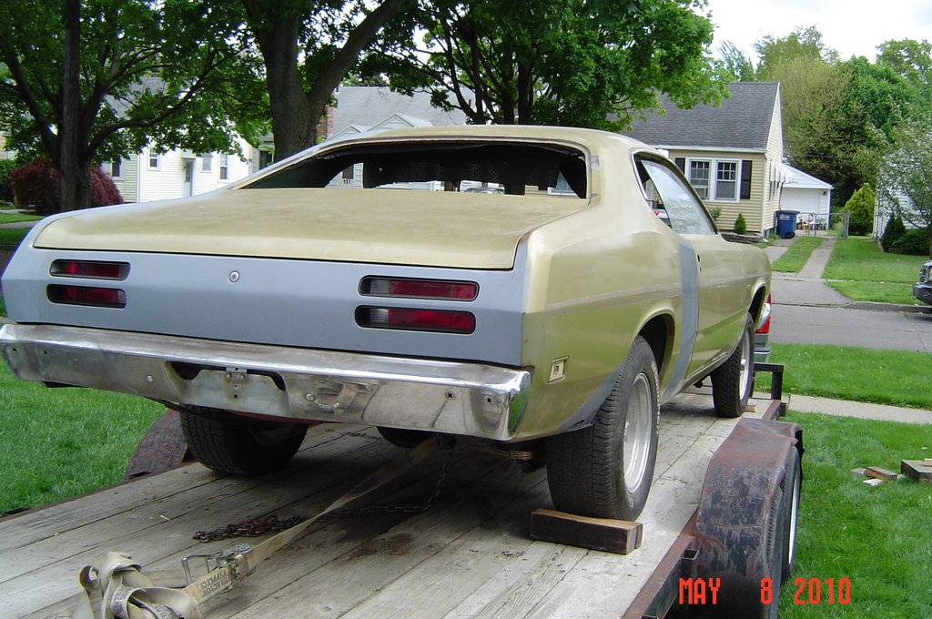 1970 DUSTER 2010 008.jpg