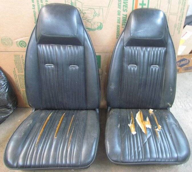 1971 dart seats 1.JPG