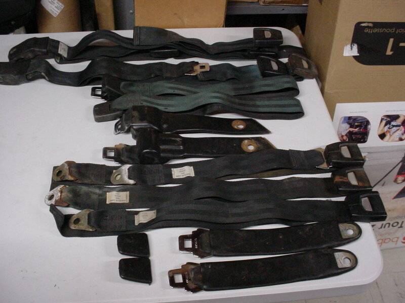 1971 Full seat belt set.JPG