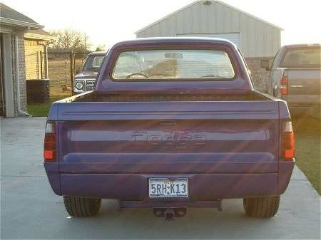 1972-dodge-d100-pickup-chey-truck-view.jpg