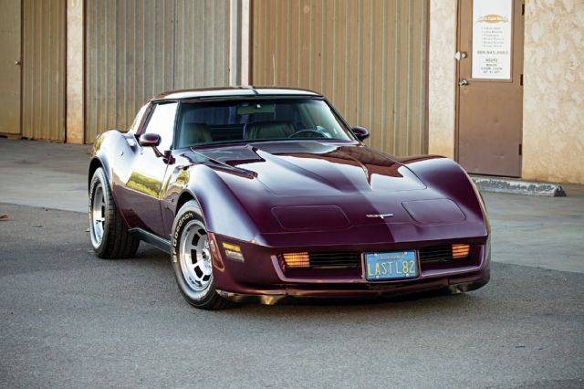 1980-chevrolet-corvette-front-quarter.jpg