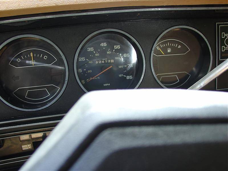 1985 Dodge Ram 2500 4X4 B 054.jpg