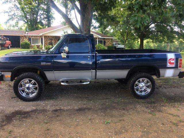 1992-Dodge-W250-D250-4x4-cummins-diesel-ram-2500-a.jpg