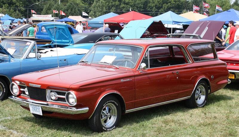 2 door valiant wagon.jpg