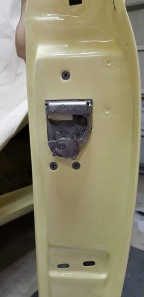 20180523_rh door latch.jpg