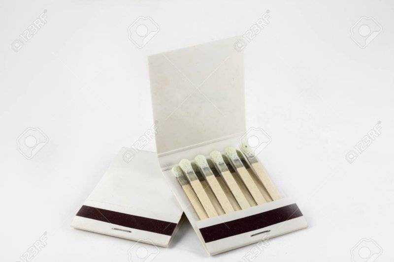 31192314-matchbook-on-a-white-background.jpg