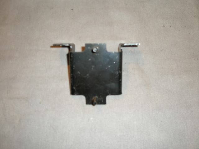 340 6 Pack Coil Bracket 002 (Small).JPG
