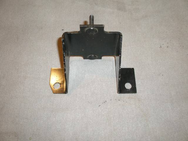 340 6 Pack Coil Bracket 003 (Small).JPG
