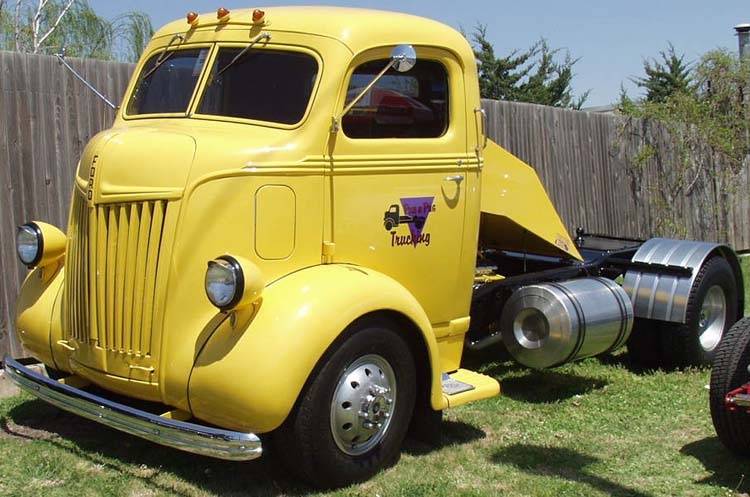 40 ford COE Semi tractor.jpg