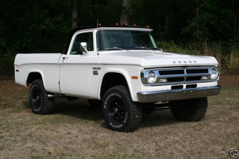 70powerwagon.jpg