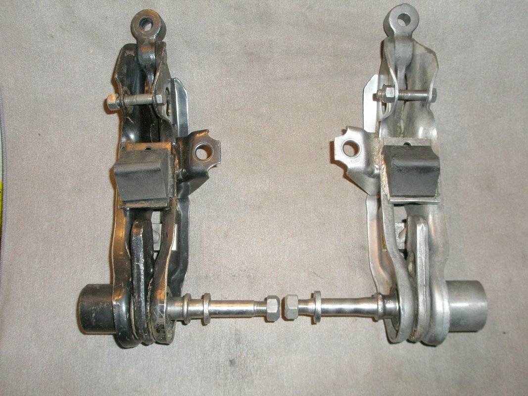 A Body LCA's 73-76 Sway Bar 002 (Copy).JPG