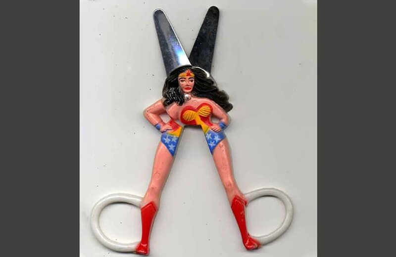 Article-Image-ProductDesignFails-Wonder-Woman-Scissors.jpg