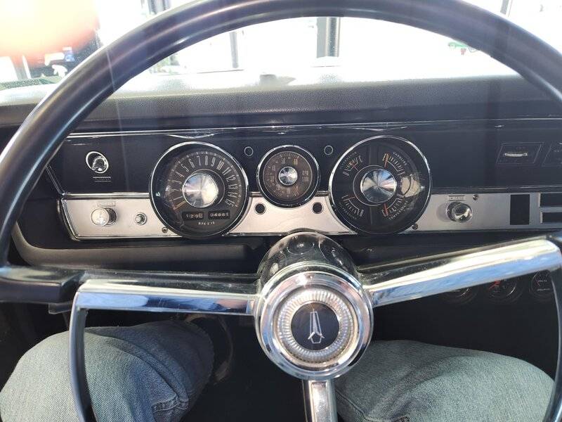 Barracuda Dash Assembled in Car.jpg