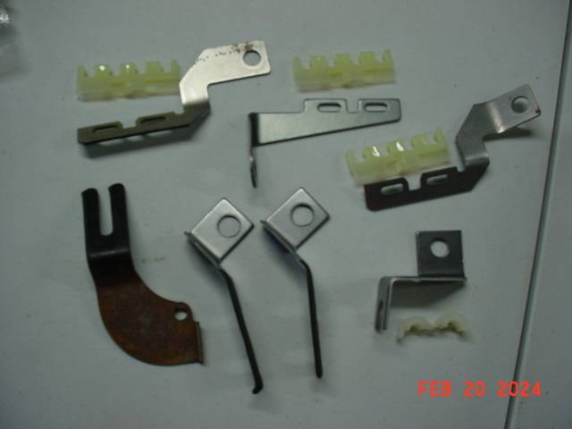 Big block wire brackets.JPG