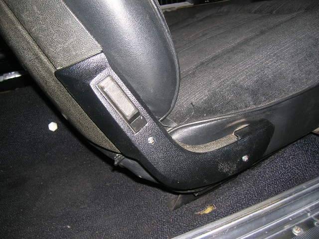 Bucket Seats A-Body 004.jpg