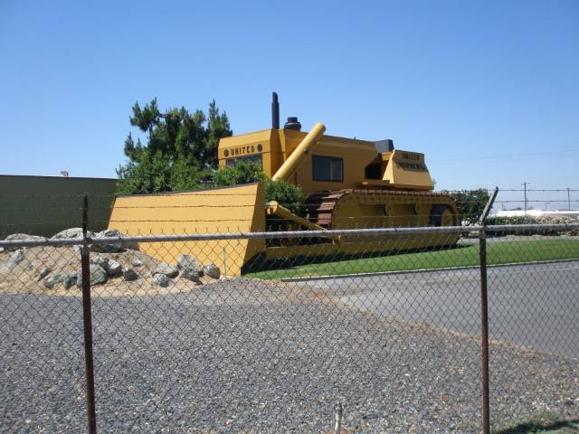 Bulldozer & Castle AFB 015 (Small).JPG