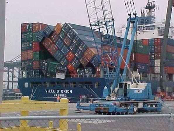 container-ship-accident.jpg