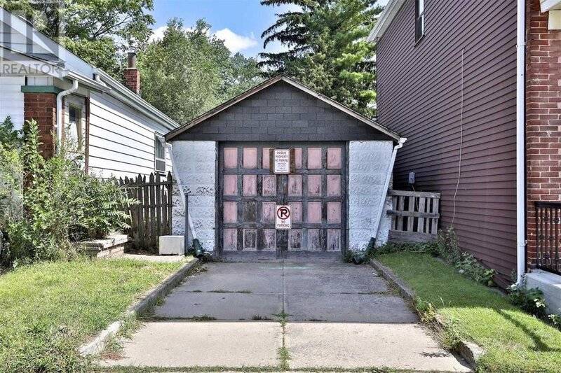 danforth_garage.jpg