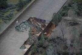 KG_oro_spillway_damage_9970.jpg