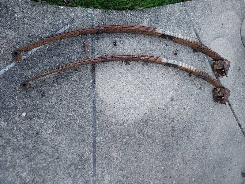 Leaf springs 1.jpg