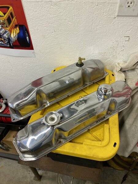 Mopar Performance valve covers from the 80's..jpg