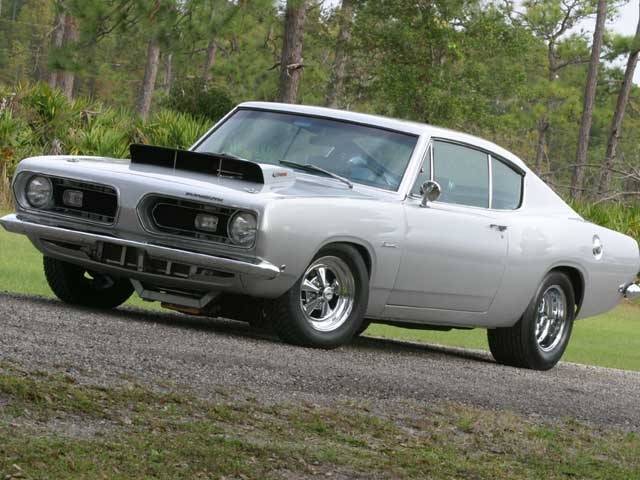 mopp_0607_cuda_02_z+1968_plymouth_barracuda+front_view.jpg