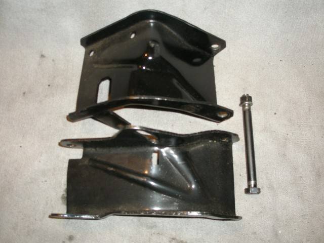 Mount Brackets PS Pumps 007 (Small).JPG