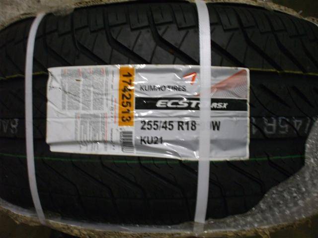 new tires 002 (Small).jpg