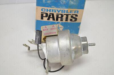 NOS-1970-Dodge-Plymouth-440-6-pack-Vacuum-Advance.jpg