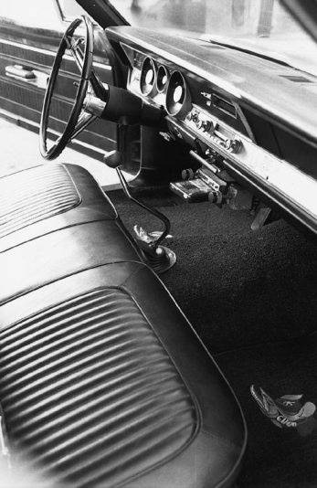 p102538_large+1967_Plymouth_Barracuda+Interior_View.jpg
