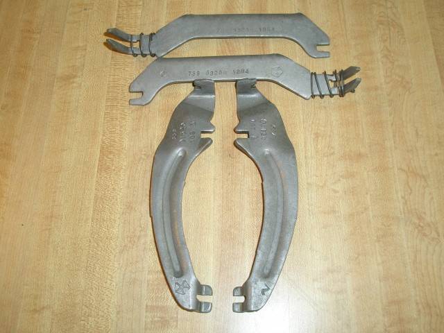 Parking Brake Levers & Strurs 001 (Small).JPG