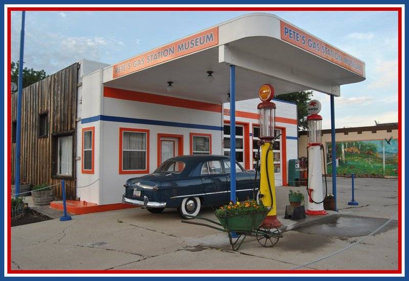 Pete%27s_Route_66_Gas_Station_Museum.jpg