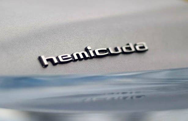 plymouth_hemi-cuda_emblem_70.jpg