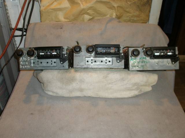 RADIOS 71-74 B Body 004 (Small).JPG