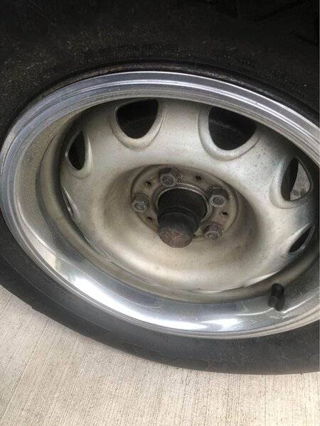 rally wheel LF.jpg