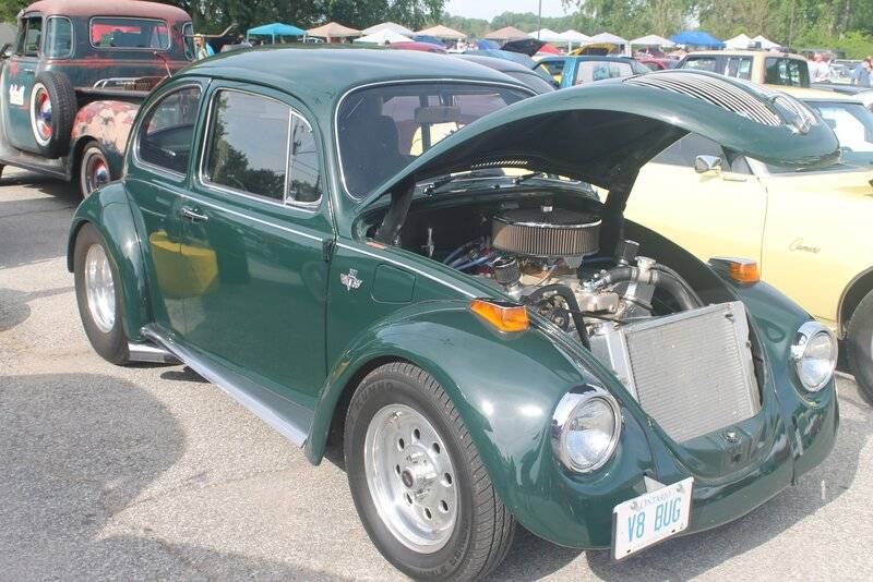 Reaume show 2023 V8 bug.jpg