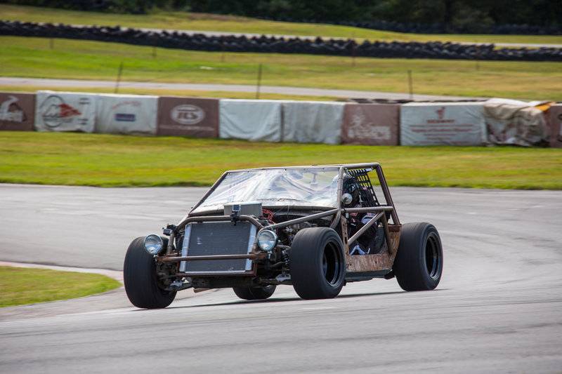 roadkill-takes-america-2015-hallett-motor-racing-circuit-vette-kart-hellcat-0048.jpg