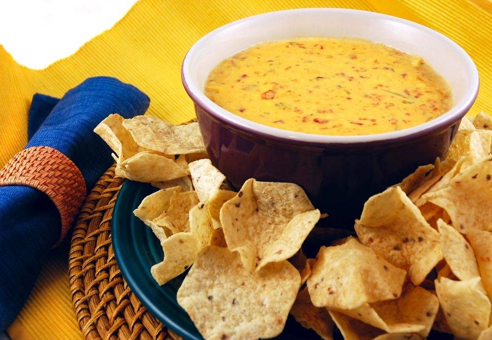 Rotel-Cheese-Dip.jpg