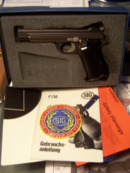 SIG 210-2 pkg.jpg