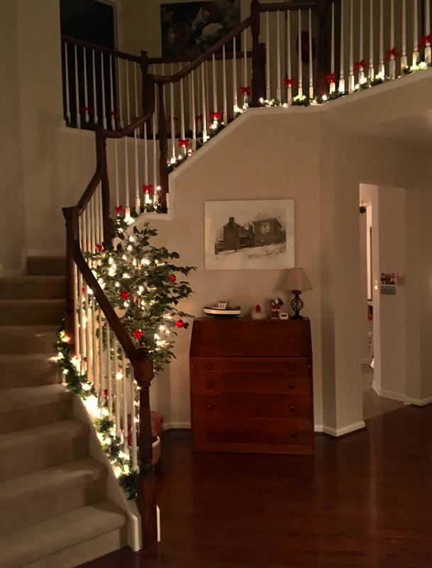 Stair case Christmas.jpg