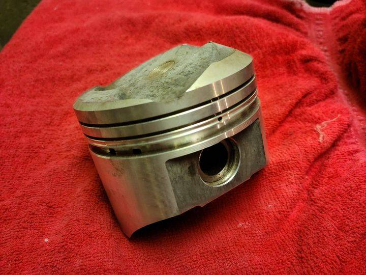 TRW 11.5 360 piston.jpg