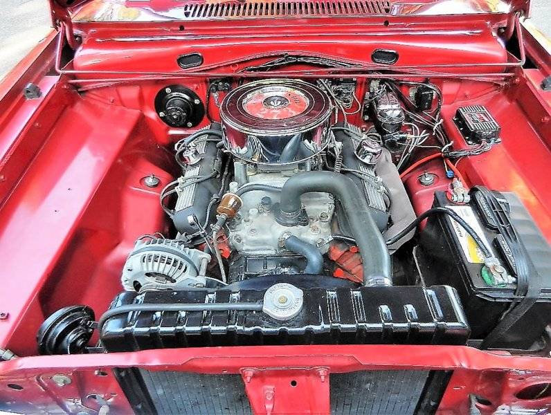 Valiant - Under Hood ---.JPG