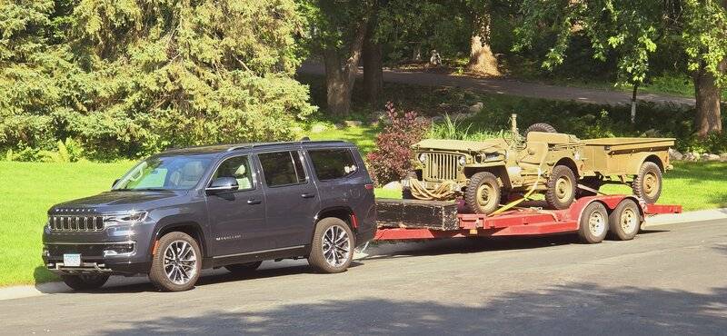 Wagoneer and Jeep.jpg