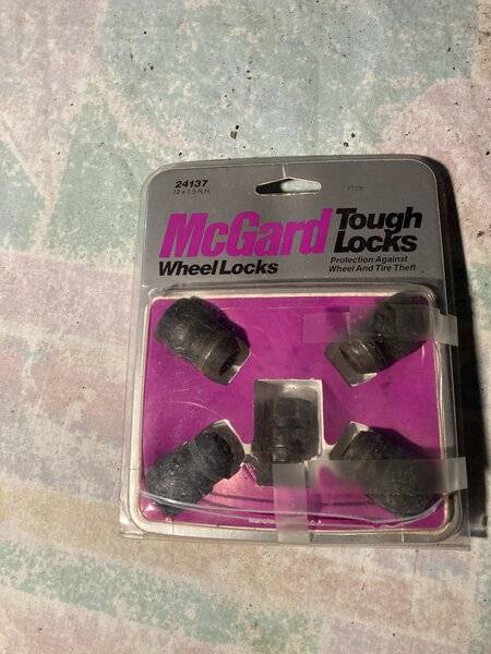 Wheel Locks 24137.jpg