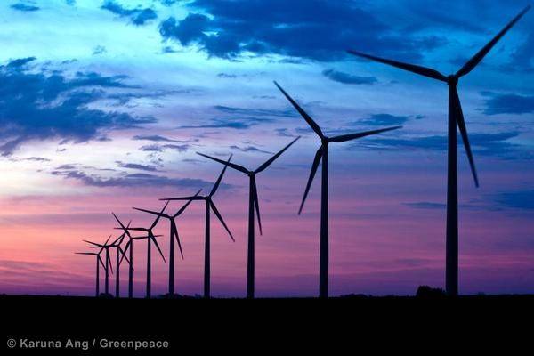 Wind-farm-in-Iowa.jpg
